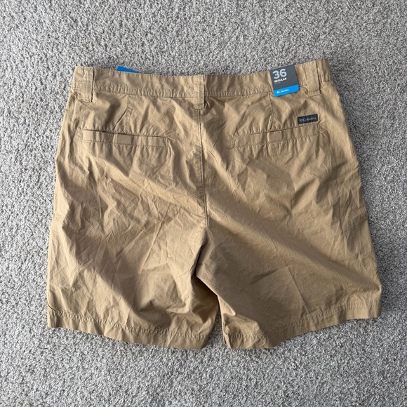 Columbia Washed Out Men’s Shorts Khaki Beige Size 36 NWT - Picture 2 of 5